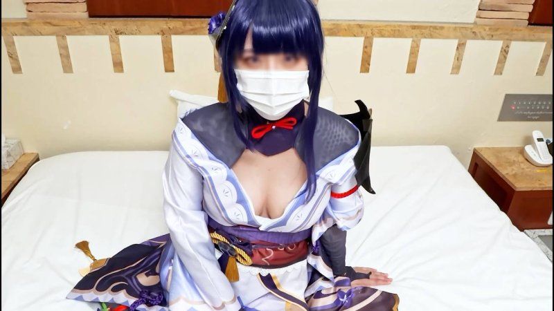 【無修正】超愛無套肉棒的淫蕩女騎士，被雷將軍大量無套中出，情色自拍！高潮連連的緊窄陰道抽搐得超淫蕩！